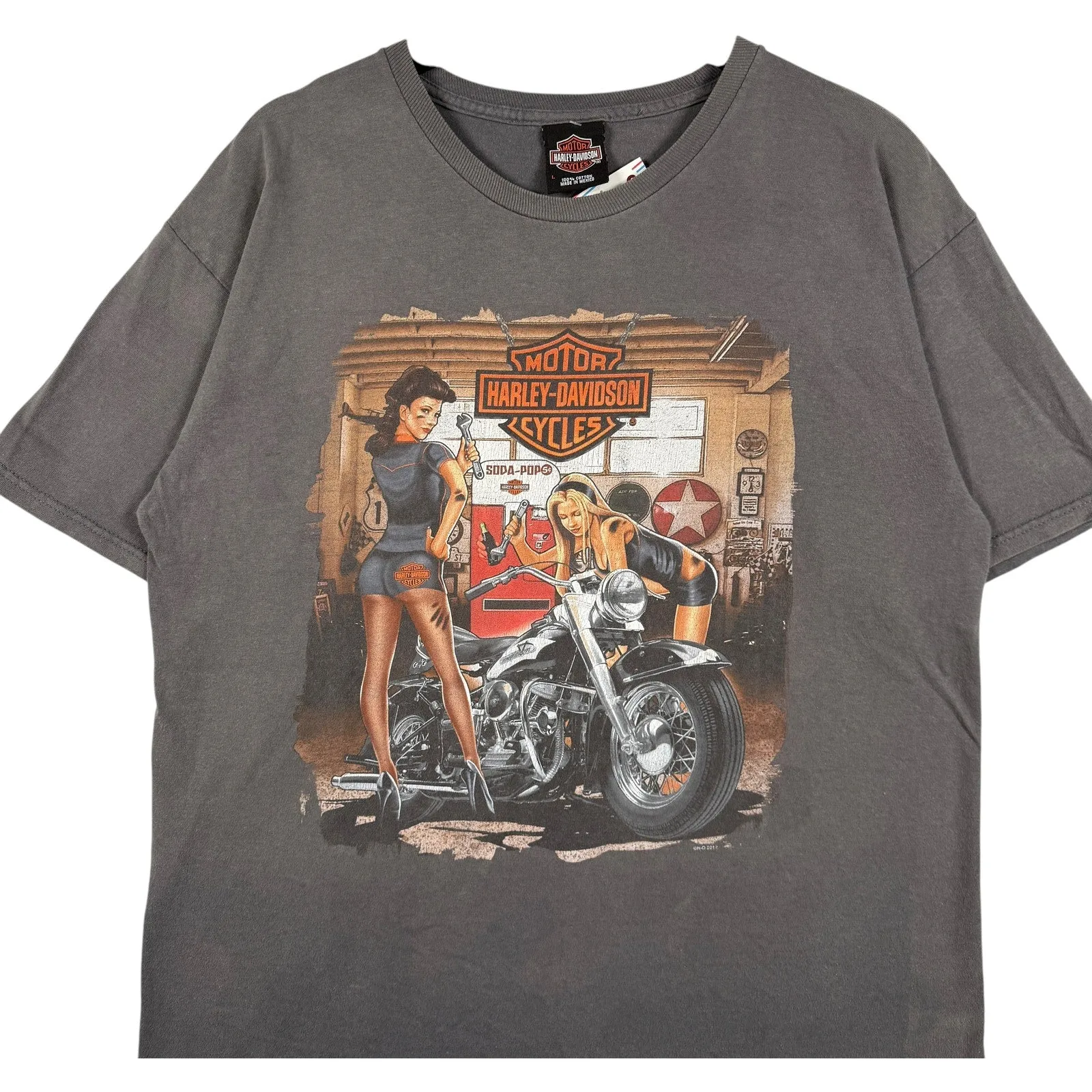 Vintage Harley Davidson Pin-up Mechanic Girls Tee