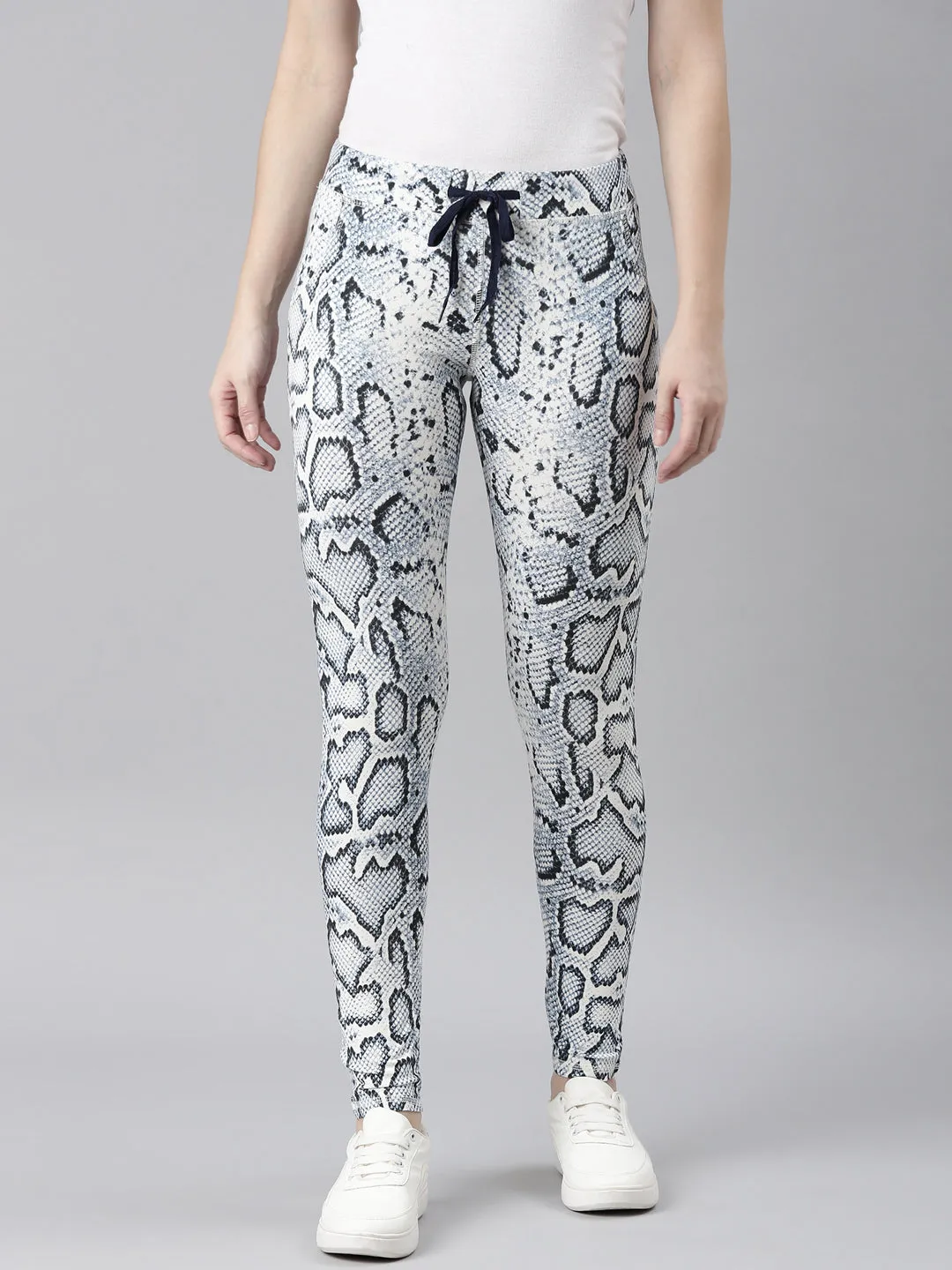 Women Blue Animal Textured Stretchable Mid Rise Slim-Fit Track Pant
