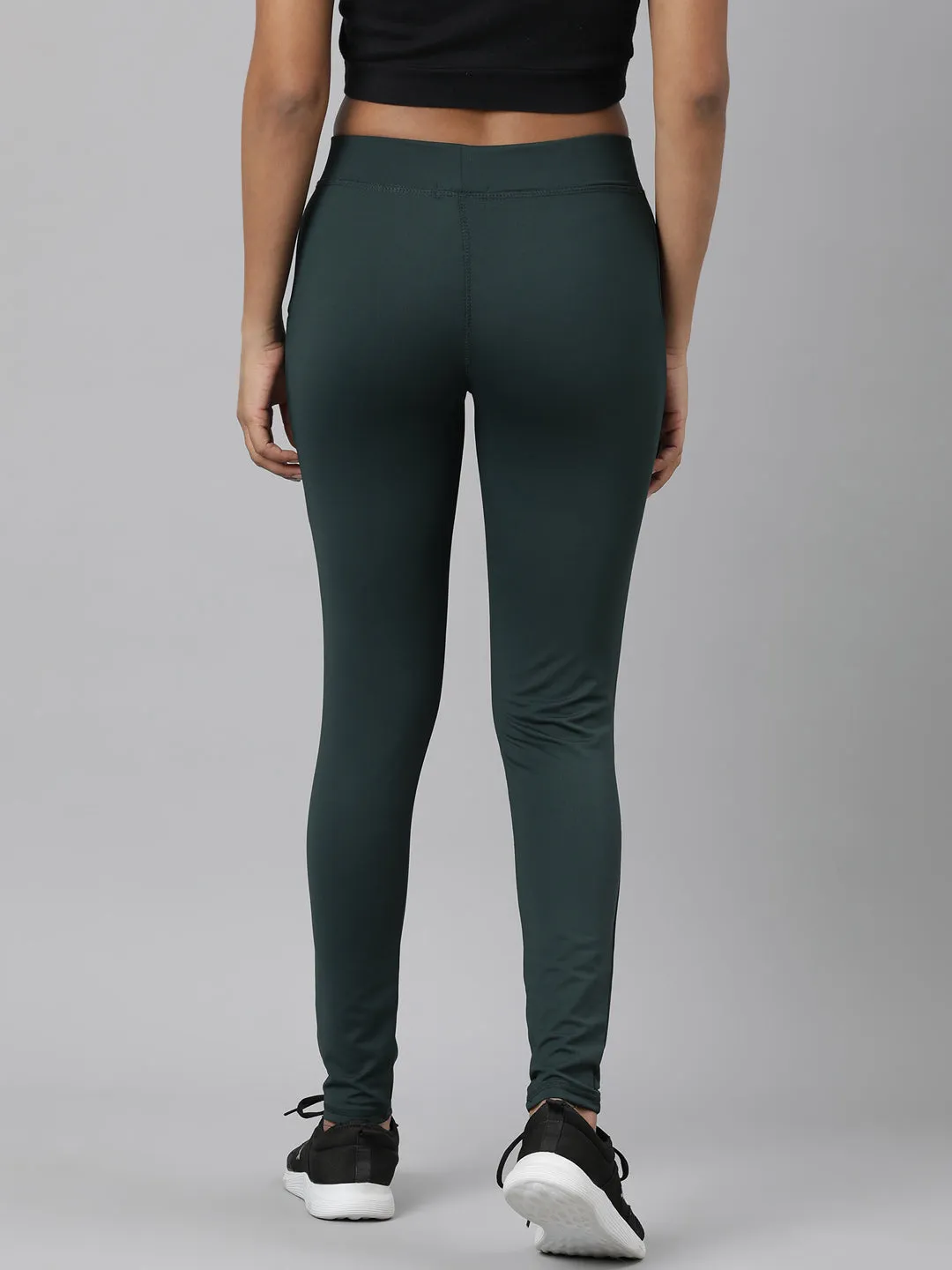 Women Green Slim-Fit Ankle-Length Gym Track pant